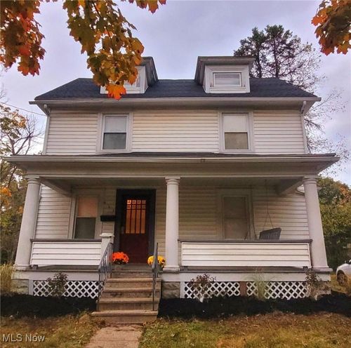 842 Stadelman Ave, Akron, OH, 44320-2276 | Card Image