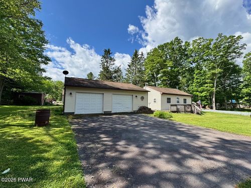 113 E Oak Ln, Greentown, PA, 18426-4425 | Card Image