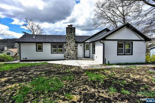 56 E Lake Shore Road, Hardyston, NJ, 07460 | Card Image