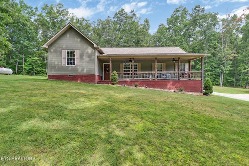 552 Robs Rd, Grimsley, TN, 38565-5200 | Card Image