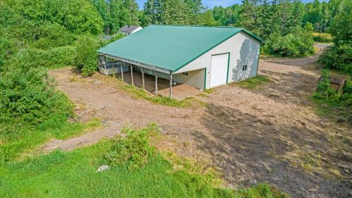 586 County Road 18, Wrenshall, MN, 55797-9102 | Card Image
