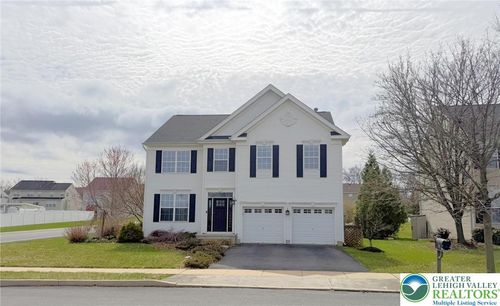 7524 Scenic View Dr, Macungie, PA, 18062-2089 | Card Image