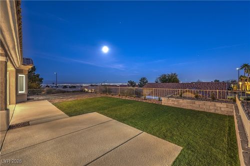 2712 Breakers Creek Dr, Las Vegas, NV, 89134-7308 | Card Image