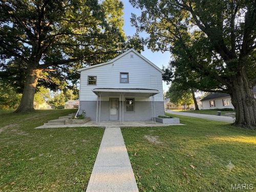 325 W Mechanic Street, Hillsboro, IL, 62049 | Card Image