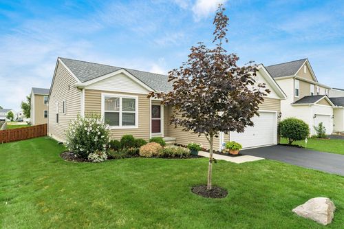 350 Glen Crossing Dr, Etna, OH, 43062-7143 | Card Image