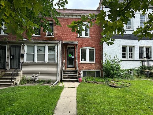 10509 S Corliss Avenue, Chicago, IL, 60628 | Card Image