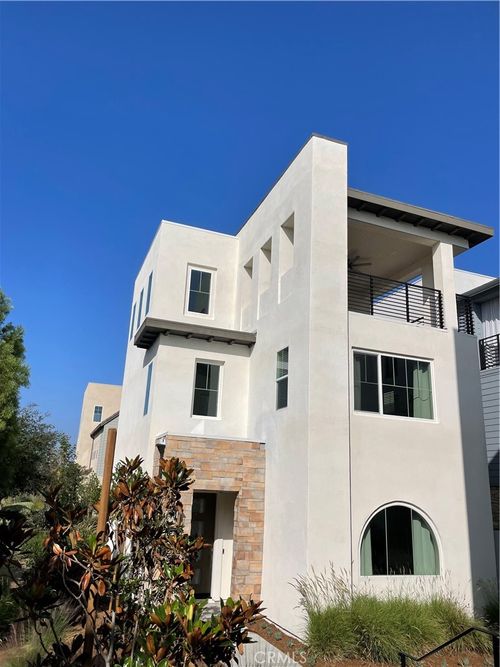 116 Scale, Irvine, CA, 92618-1371 | Card Image