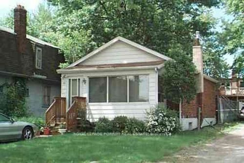 86 Ash Cres, Etobicoke, ON, M8W1E6 | Card Image