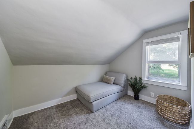622 Illinois St, Home with 2 bedrooms, 1 bathrooms and null parking in Geneva IL | Image 15