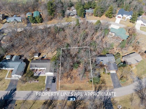 291 Berry Ln, Wisconsin Dells, WI, 53965-8386 | Card Image