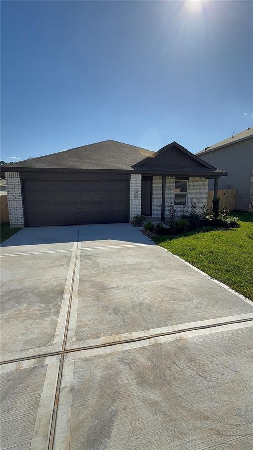 327 Parkin Court, Conroe, TX, 77303 | Card Image