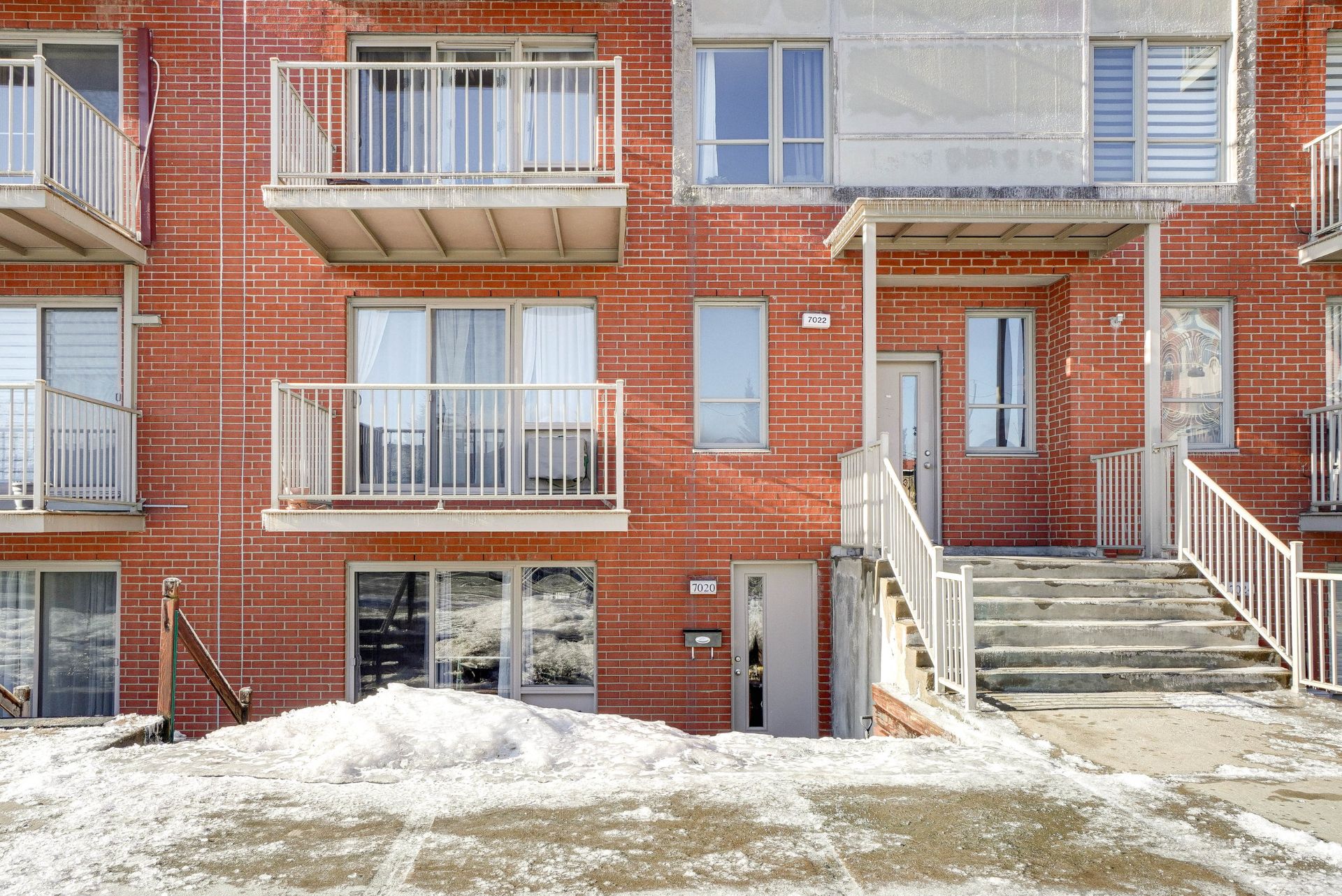 Residential in Montréal (Saint-Léonard) 4