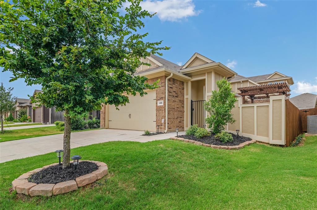 Mason St, Aubrey, TX 76227