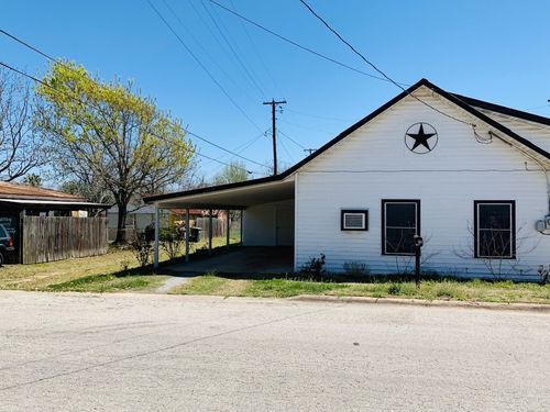 a-106 N Oak Ave, Luling, TX, 78648-2344 | Card Image
