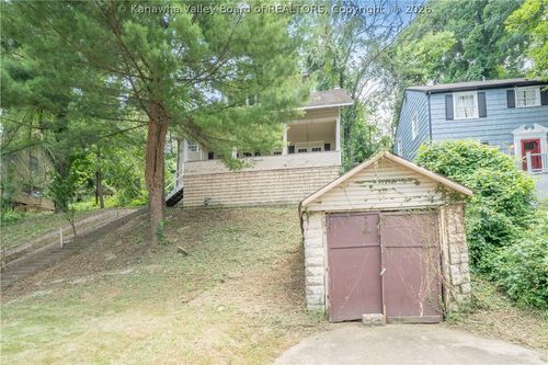 1215 Edgewood Dr, Charleston, WV, 25302-2903 | Card Image