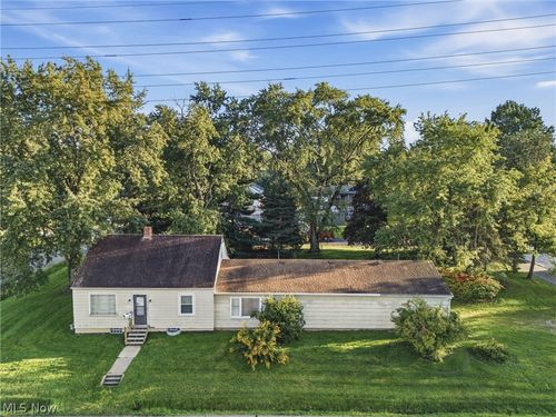 345 E Simpson St, Alliance, OH, 44601-4217 | Card Image