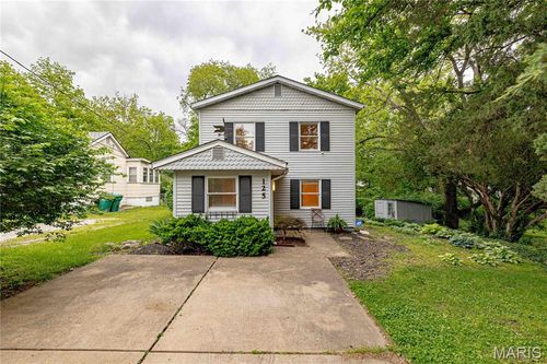 125 E Frisco Ave, Webster Groves, MO, 63119-3816 | Card Image