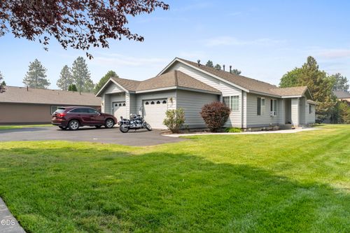 689 Ne Savannah Drive, Bend, OR, 97701 | Card Image