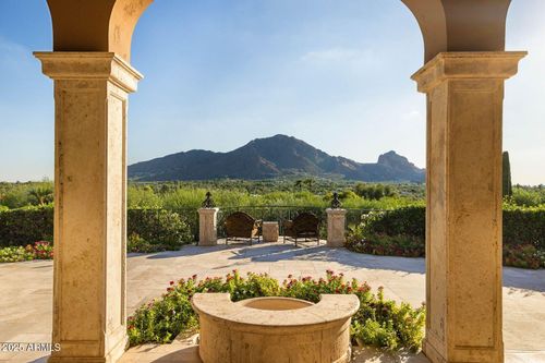 6233 E Indian Bend Rd, Paradise Valley, AZ, 85253-4372 | Card Image