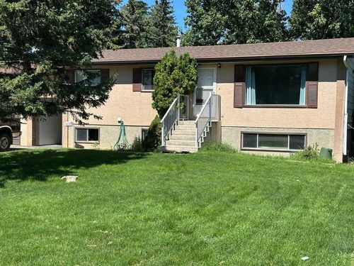 237W 1 Avenue S, Magrath, AB, T0K1J0 | Card Image
