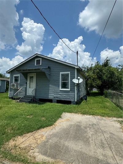 2109 S Evans Street, House other with 3 bedrooms, 2 bathrooms and null parking in Lake Charles LA | Image 2