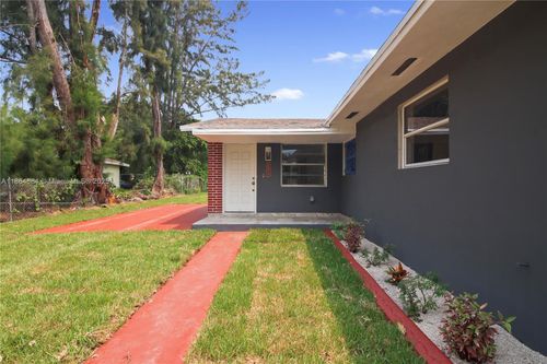 11717-11717 Nw 22nd Ct, Miami, FL, 33167-3060 | Card Image