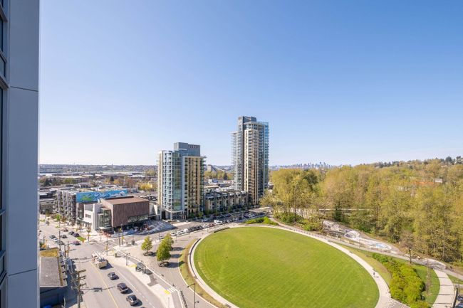 1207 - 1500 Fern Street, Condo with 2 bedrooms, 2 bathrooms and 1 parking in North Vancouver BC | Image 4