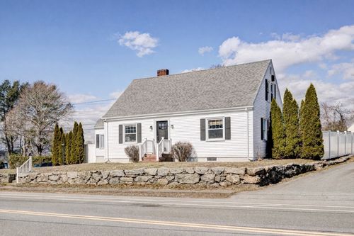 707 Hathaway Rd, New Bedford, MA, 02740-1911 | Card Image