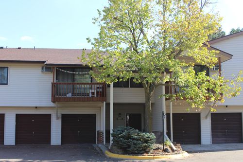 apt-102-3915 Foss Rd, Saint Anthony, MN, 55421-4580 | Card Image