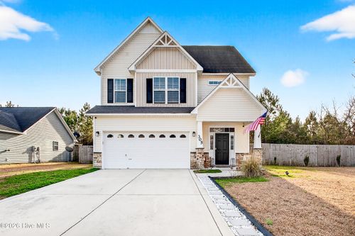 305 Hidden Oaks Dr, Jacksonville, NC, 28546-9693 | Card Image