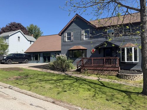 208 Michigan Ave, Crystal Falls, MI, 49920-1313 | Card Image