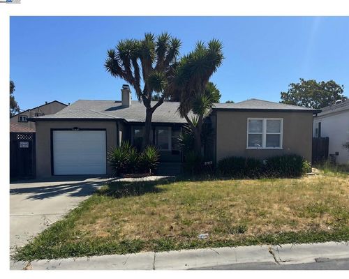 22013 Queen St, Castro Valley, CA, 94546-6519 | Card Image