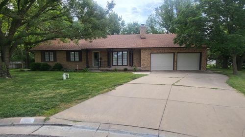 840 Trinity Court, Newton, KS, 67114 | Card Image