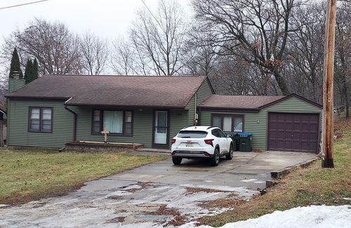 748 Miller Dr, Fort Dodge, IA, 50501-7040 | Card Image