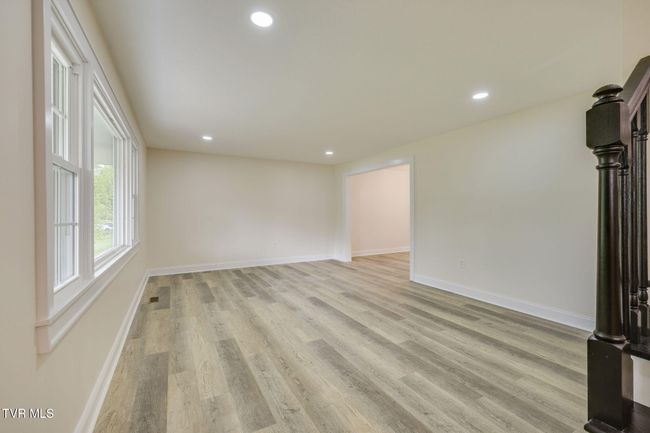 5805 Cochise Trl, House other with 3 bedrooms, 3 bathrooms and null parking in Kingsport TN | Image 7