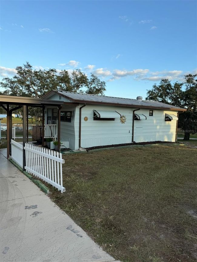 9486 Gray Fox Dr, House other with 2 bedrooms, 2 bathrooms and null parking in WEEKI WACHEE FL | Image 4