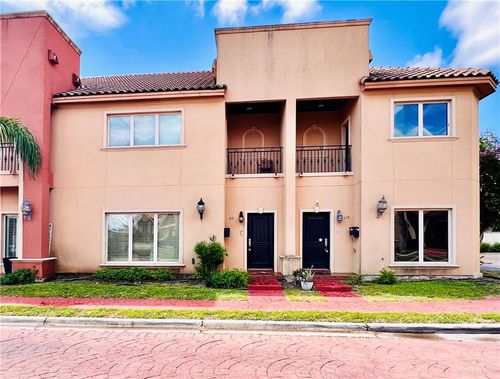 217 Robin Ave, McAllen, TX, 78504-2270 | Card Image