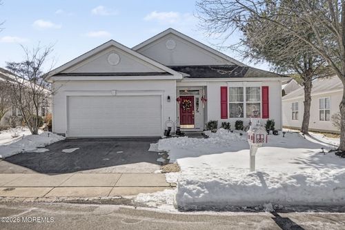 70 Mirage Blvd, Barnegat, NJ, 08005-5513 | Card Image