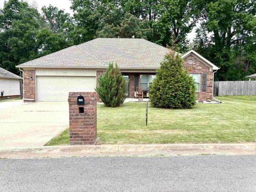 135 Meadow Dr, Beebe, AR, 72012-2407 | Card Image