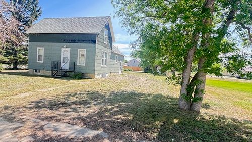 1 S Delaware St, Conrad, MT, 59425-1814 | Card Image