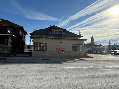 130 N Detroit St, Bellefontaine, OH, 43311-1464 | Card Image