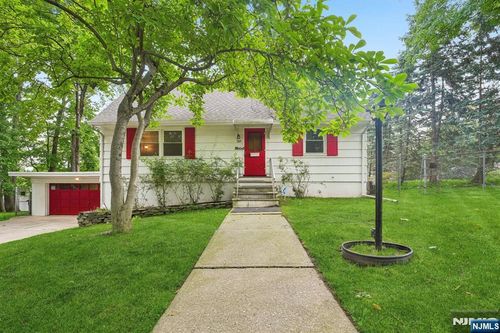 107 Roland St, Park Ridge, NJ, 07656-2119 | Card Image