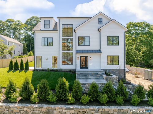 126 Forest St, New Canaan, CT, 06840-4707 | Card Image