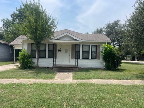 308 W Jacinto St, Groesbeck, TX, 76642-1319 | Card Image