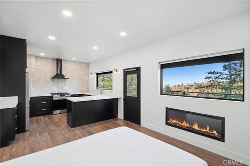 1227 Klondike Dr, Lake Arrowhead, CA, 92352 | Card Image