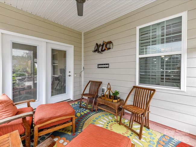 Screened Porch | Image 28