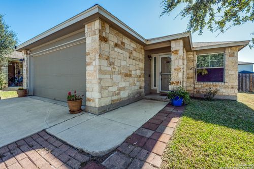 756 Spectrum Dr, New Braunfels, TX, 78130-2022 | Card Image