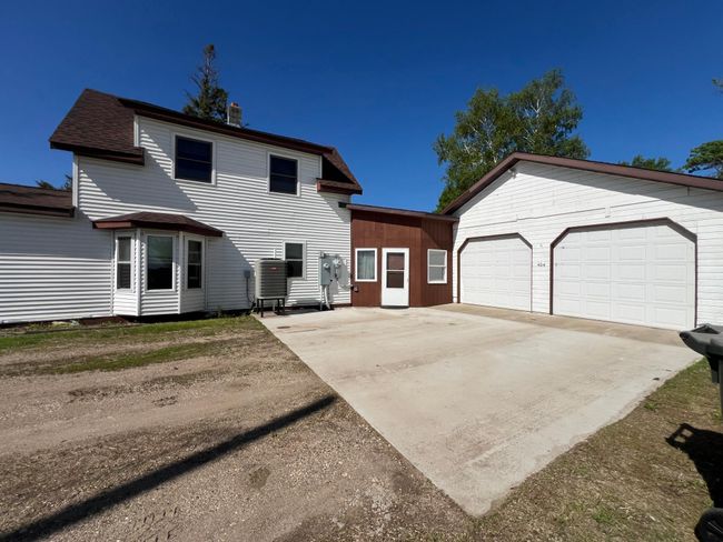 404 1 St St S, House other with 2 bedrooms, 1 bathrooms and null parking in Hoffman MN | Image 36