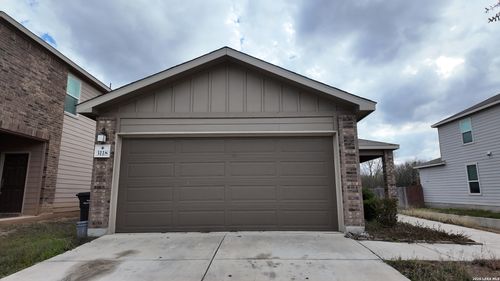 3118 Comanche Xing, San Antonio, TX, 78224-2419 | Card Image