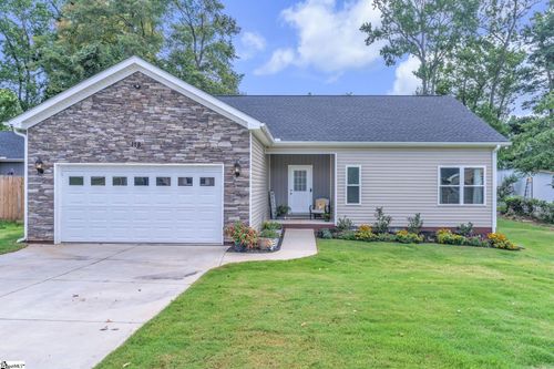 118 W Belvedere Rd, Greenville, SC, 29605-3670 | Card Image